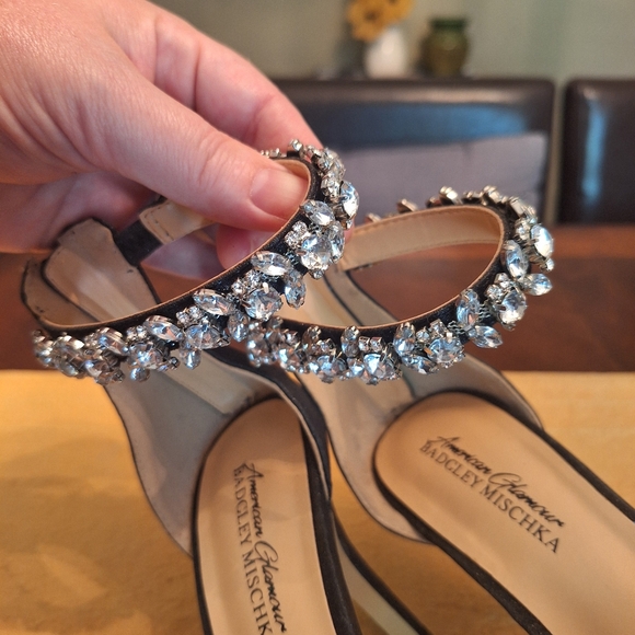 Badgley Mischka Embellished Women's Black Heels Sz 7 - Picture 16 of 16